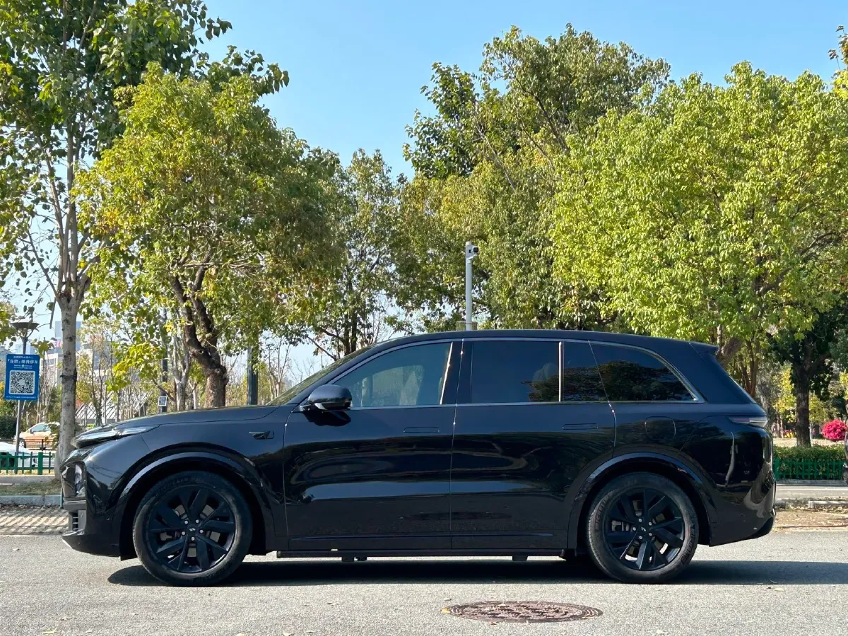 2023 Li L7 Range Extended 154HP REEV 40.9KWH,autocango,china used car exporter,china ev exporter,chinese used car exporter,chinese used ev exporter