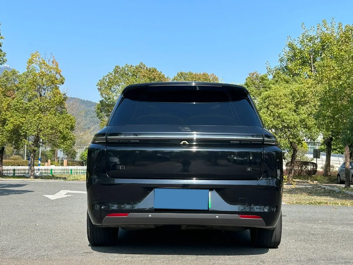2023 Li L7 Range Extended 154HP REEV 40.9KWH,autocango,china used car exporter,china ev exporter,chinese used car exporter,chinese used ev exporter