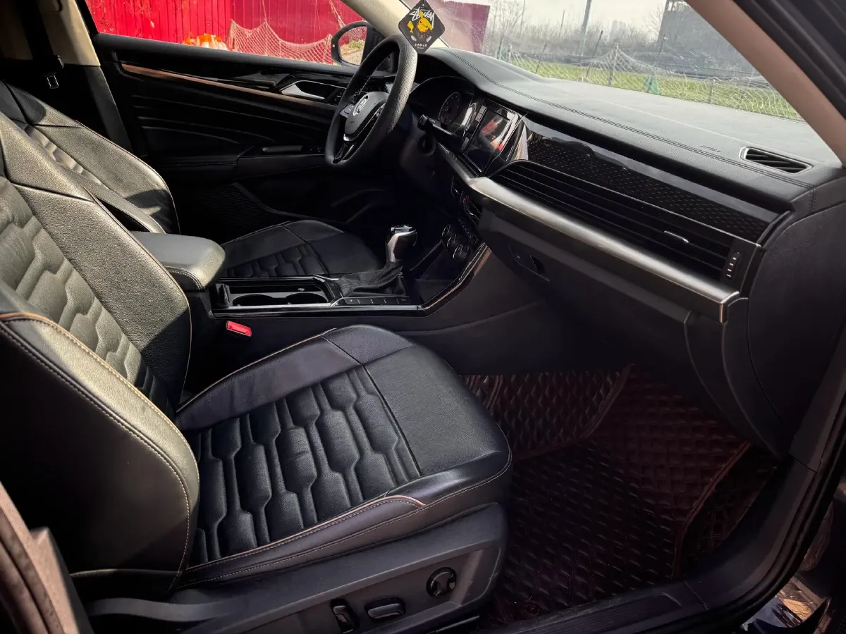 2019 Skoda Kodiak 2.0T 186HP L4 7DCT,autocango,china used car exporter,china ev exporter,chinese used car exporter,chinese used ev exporter