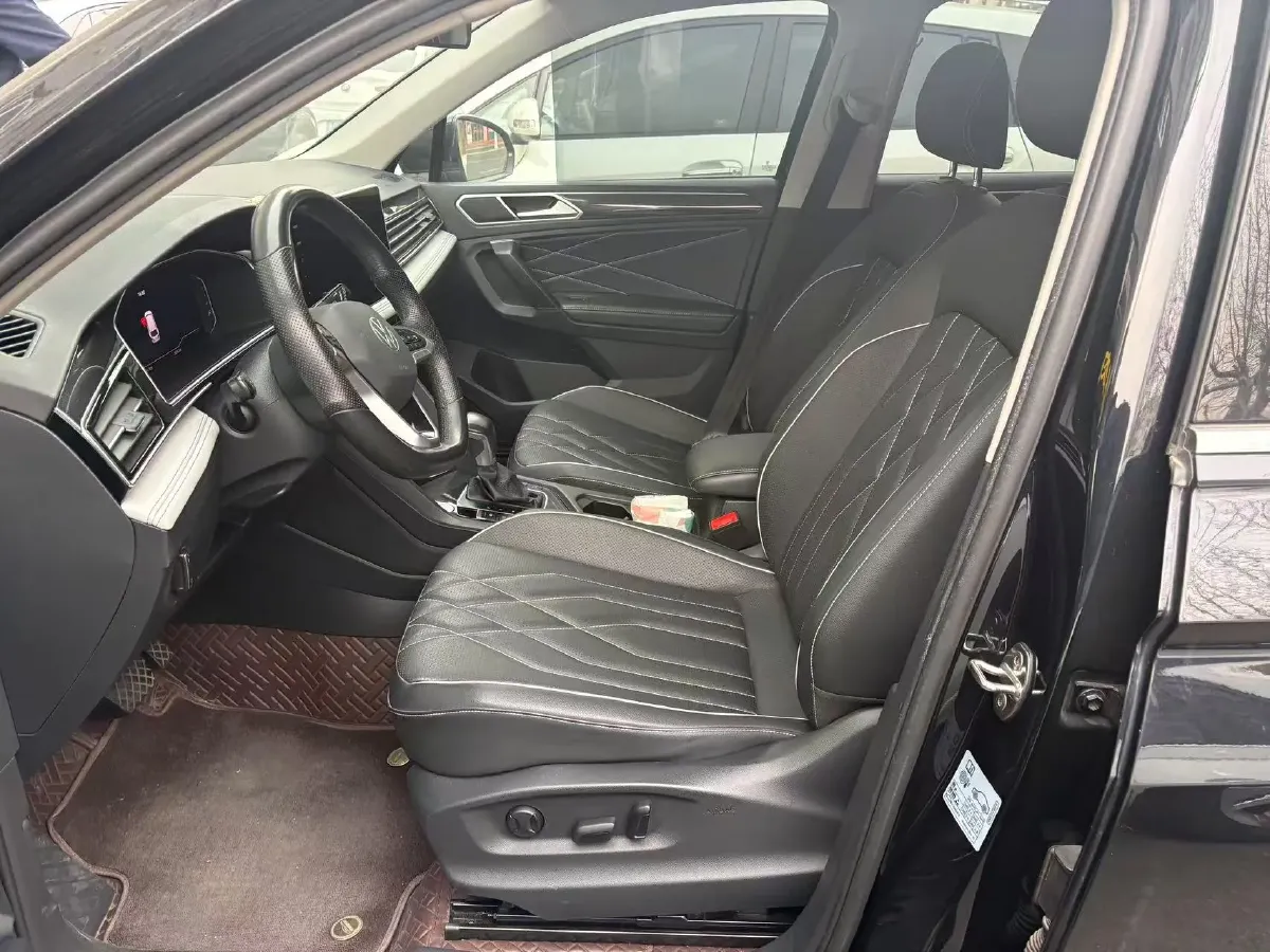 2023 Volkswagen Tiguan L 1.5T 160HP L4 7DCT,autocango,china used car exporter,china ev exporter,chinese used car exporter,chinese used ev exporter