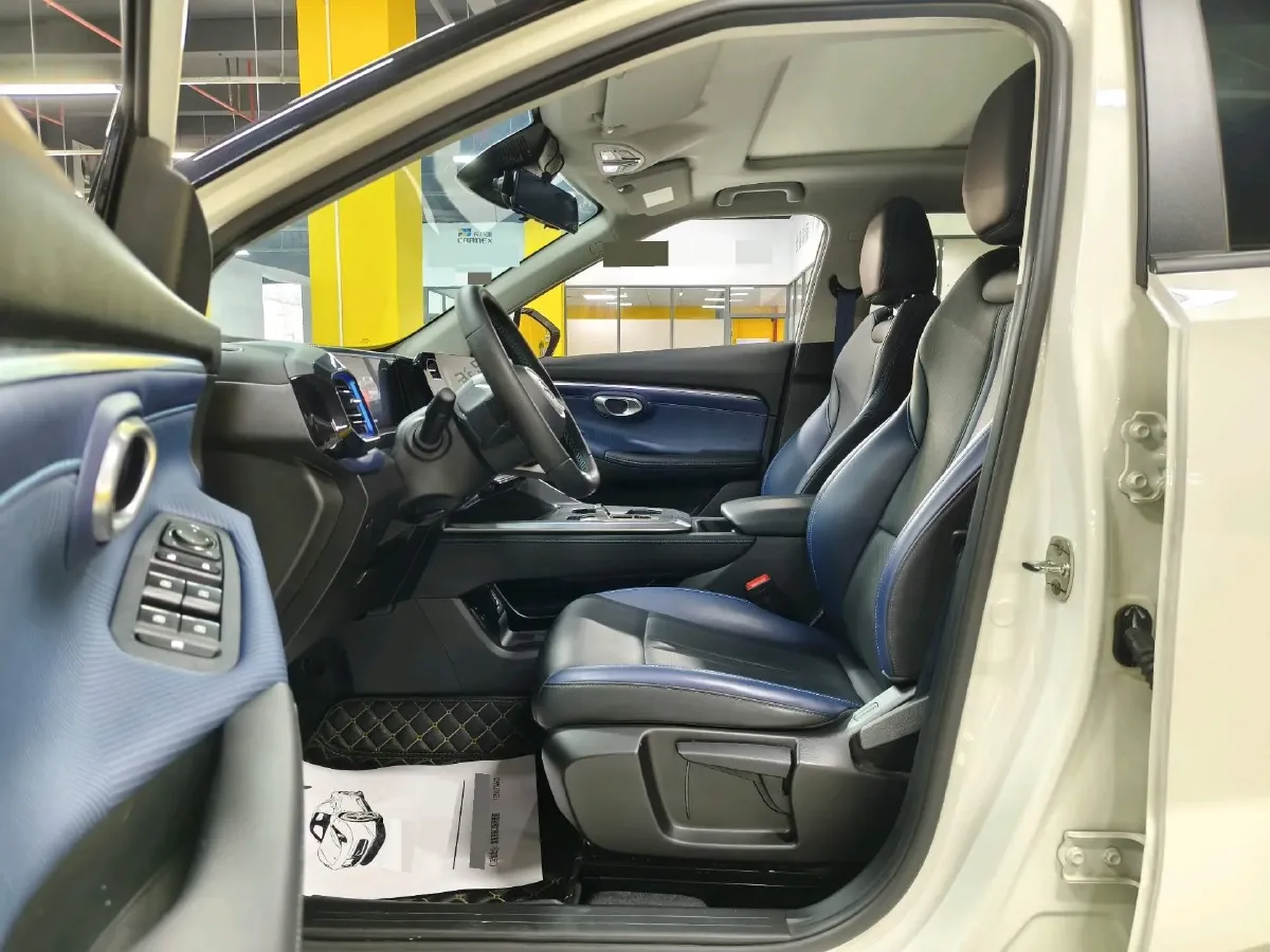 2023 GAC Trumpchi GS3 1.5T 177HP L4 7DCT,autocango,china used car exporter,china ev exporter,chinese used car exporter,chinese used ev exporter