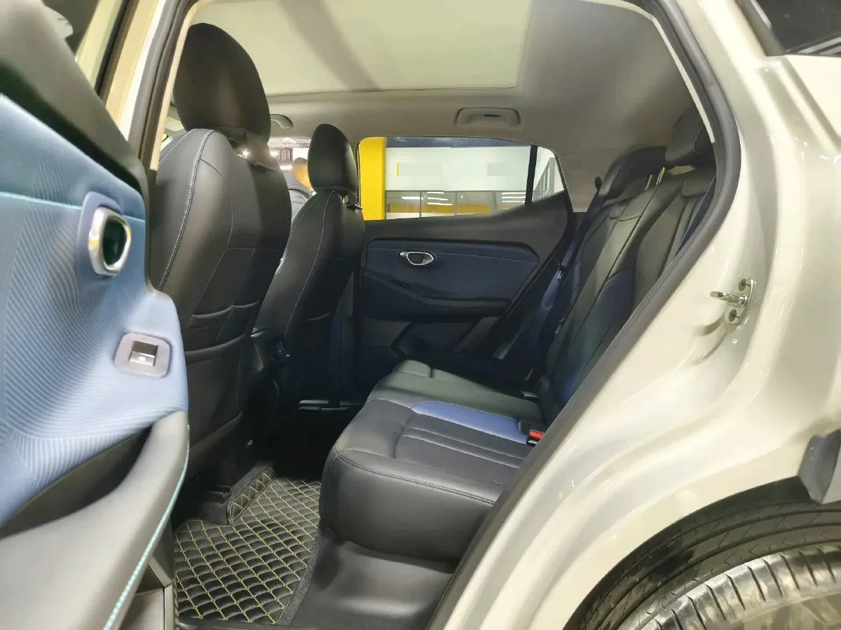 2023 GAC Trumpchi GS3 1.5T 177HP L4 7DCT,autocango,china used car exporter,china ev exporter,chinese used car exporter,chinese used ev exporter