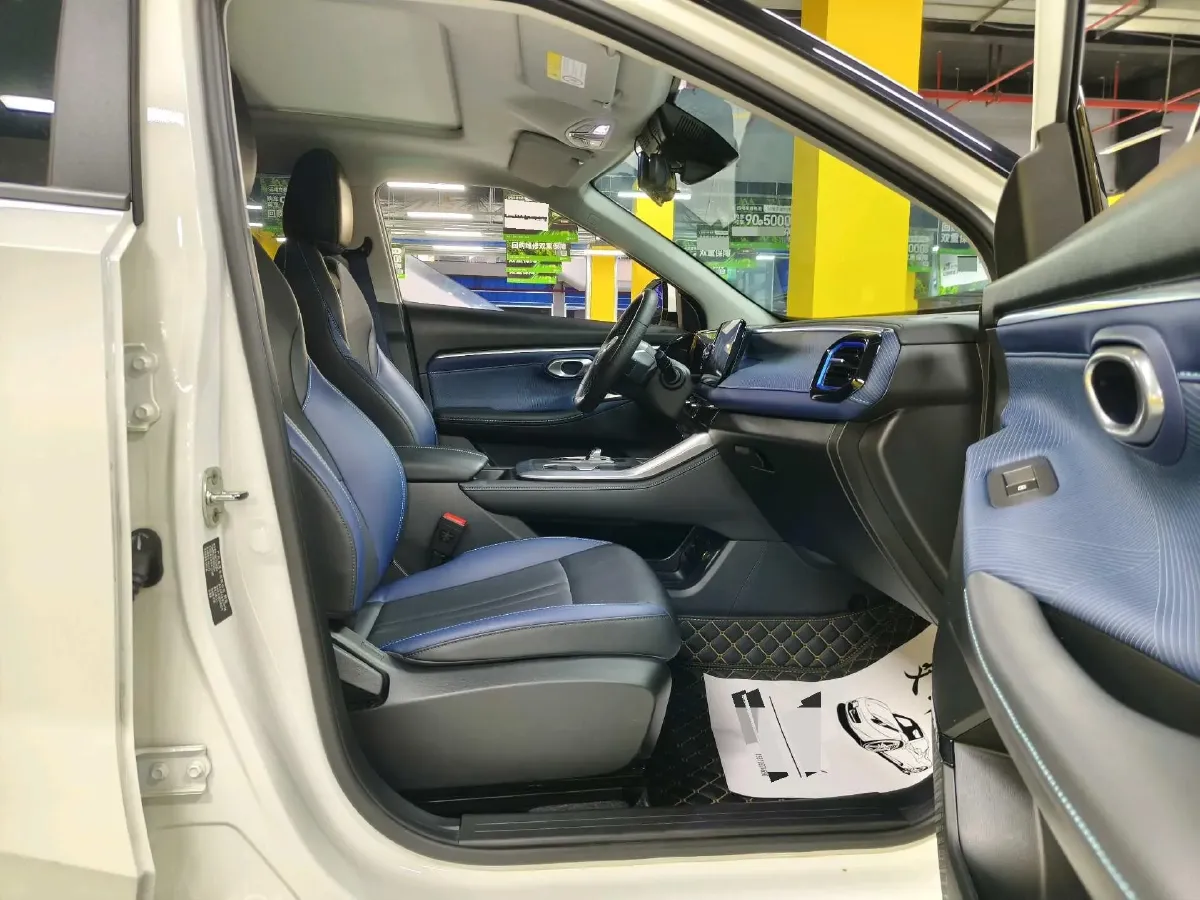 2023 GAC Trumpchi GS3 1.5T 177HP L4 7DCT,autocango,china used car exporter,china ev exporter,chinese used car exporter,chinese used ev exporter