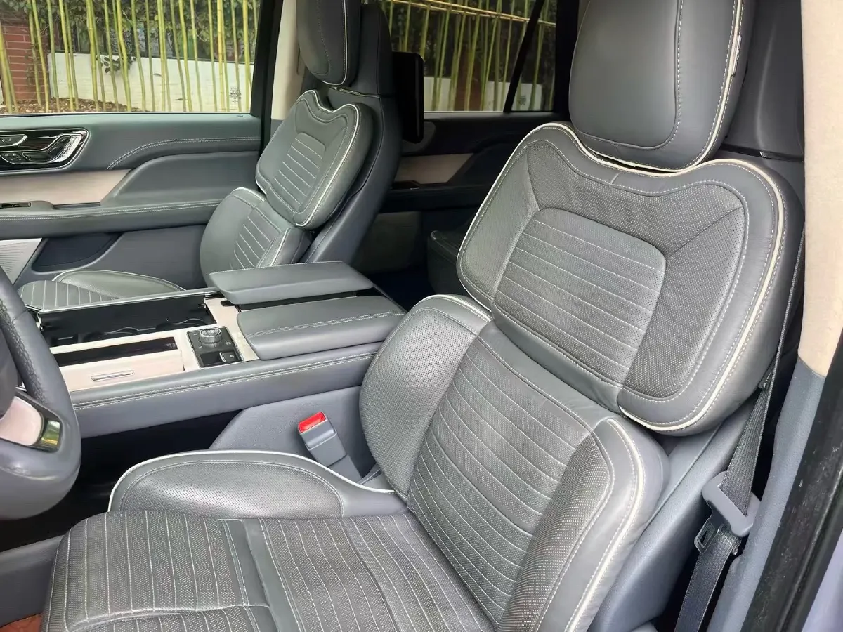 2022 Lincoln Navigator 3.5T 415HP V6 10AT,autocango,china used car exporter,china ev exporter,chinese used car exporter,chinese used ev exporter