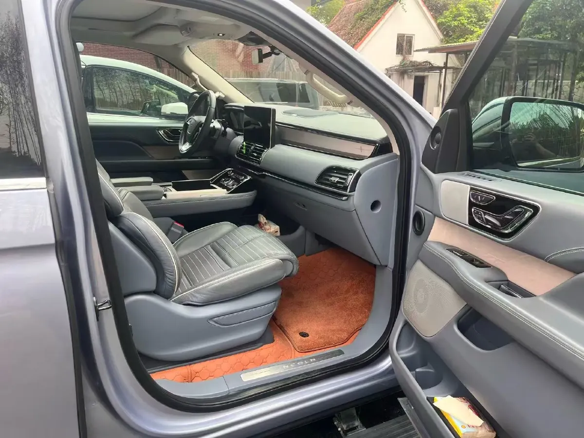 2022 Lincoln Navigator 3.5T 415HP V6 10AT,autocango,china used car exporter,china ev exporter,chinese used car exporter,chinese used ev exporter