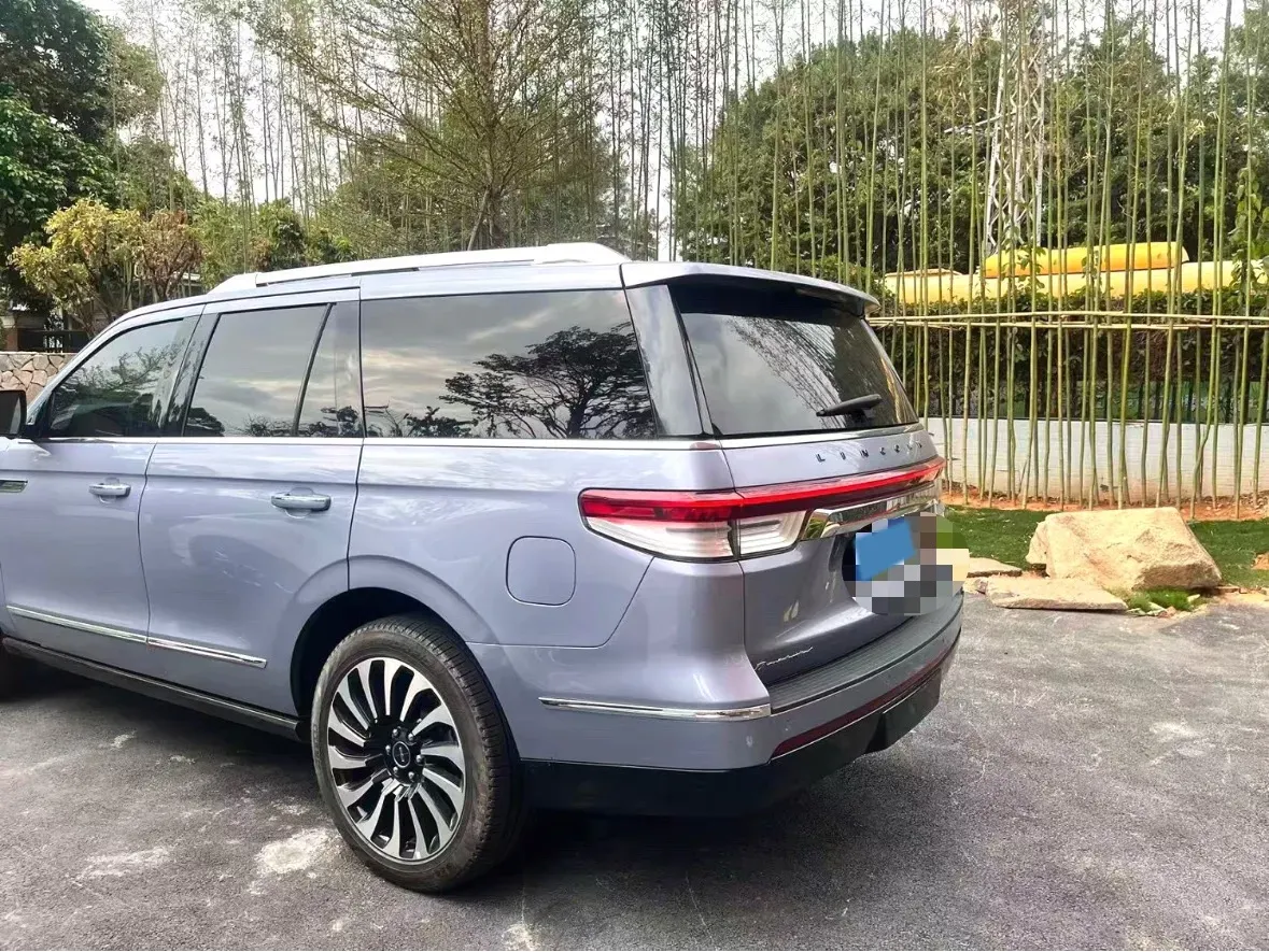 2022 Lincoln Navigator 3.5T 415HP V6 10AT,autocango,china used car exporter,china ev exporter,chinese used car exporter,chinese used ev exporter