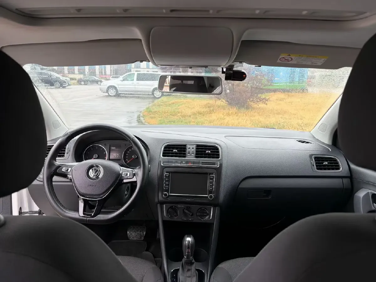 2016 Volkswagen Polo 1.6L 110HP L4 6AT,autocango,china used car exporter,china ev exporter,chinese used car exporter,chinese used ev exporter