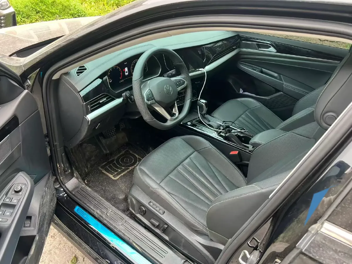 2026 Volkswagen Passat 2.0T 186HP L4 7DCT,autocango,china used car exporter,china ev exporter,chinese used car exporter,chinese used ev exporter