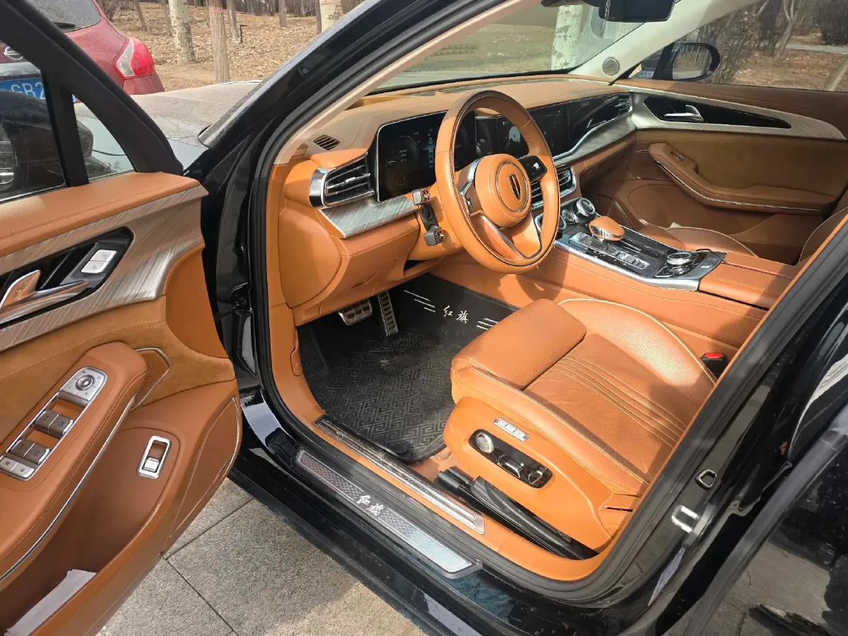 2021 HongQi H7 2.0T 204HP L4 6AT,autocango,china used car exporter,china ev exporter,chinese used car exporter,chinese used ev exporter