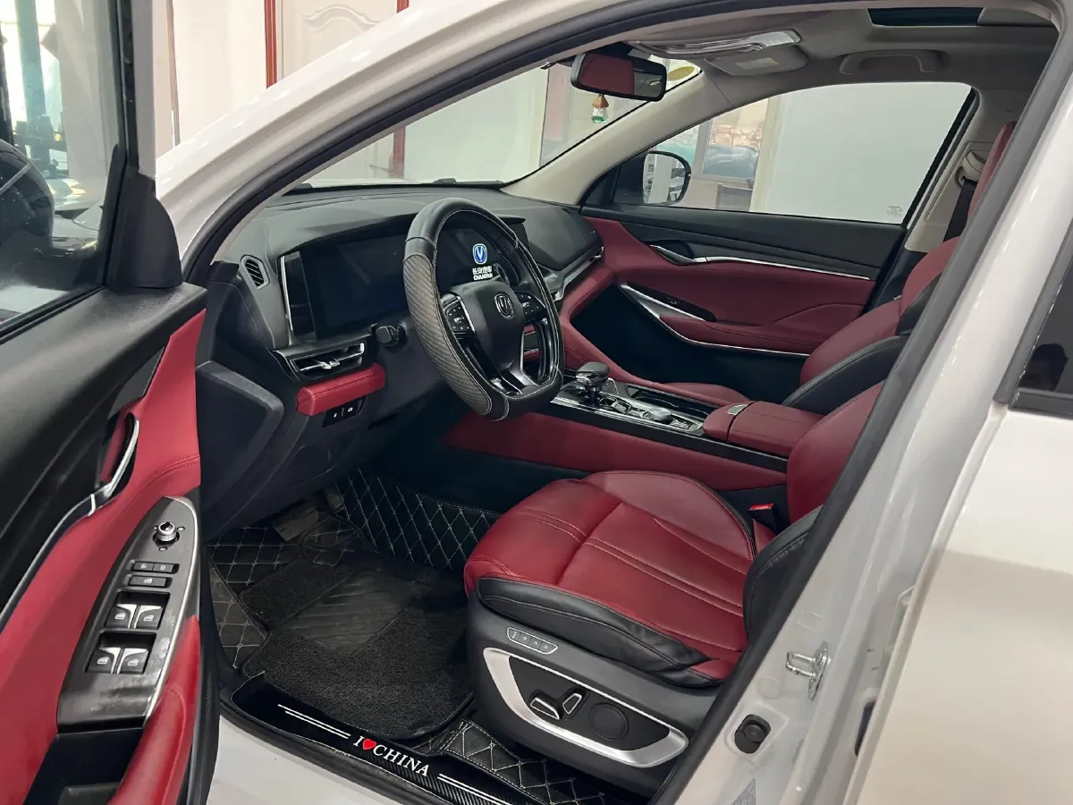 2020 ChangAn CS75 Plus 2.0T 233HP L4 8AT,autocango,china used car exporter,china ev exporter,chinese used car exporter,chinese used ev exporter