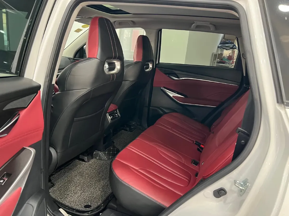 2020 ChangAn CS75 Plus 2.0T 233HP L4 8AT,autocango,china used car exporter,china ev exporter,chinese used car exporter,chinese used ev exporter