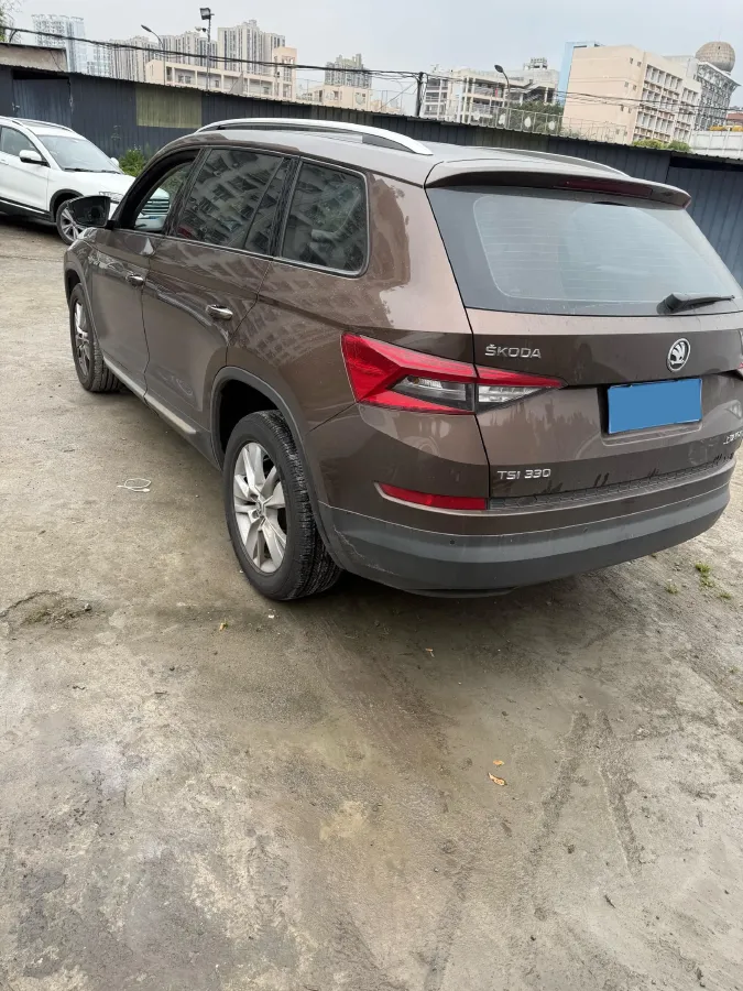 2018 Skoda Kodiak 2.0T 186HP L4 7DCT,autocango,china used car exporter,china ev exporter,chinese used car exporter,chinese used ev exporter