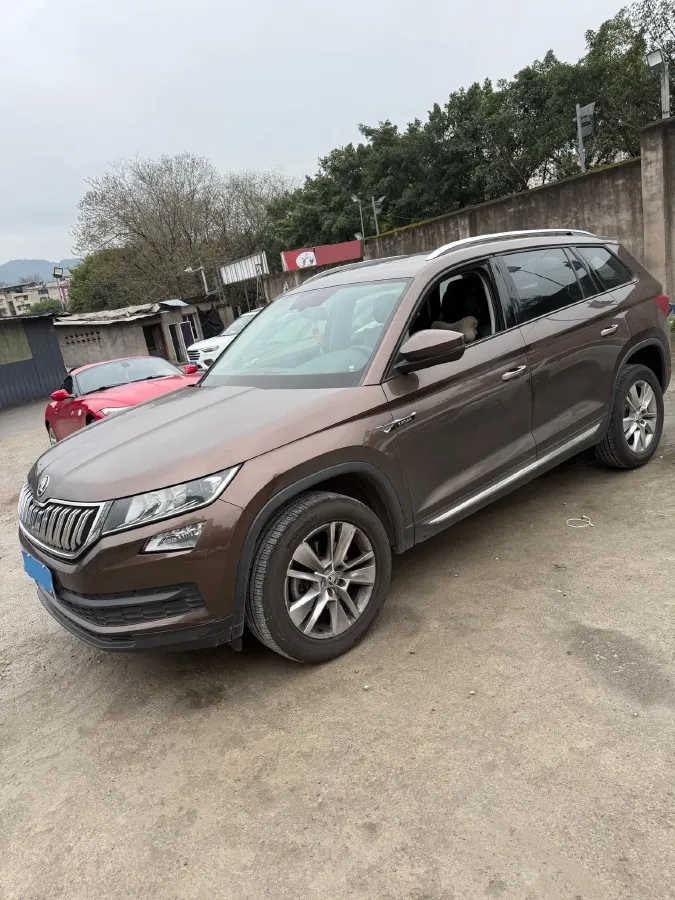 2018 Skoda Kodiak 2.0T 186HP L4 7DCT,autocango,china used car exporter,china ev exporter,chinese used car exporter,chinese used ev exporter