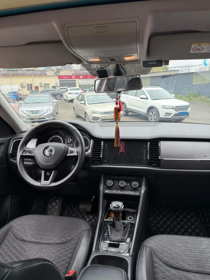 2018 Skoda Kodiak 2.0T 186HP L4 7DCT,autocango,china used car exporter,china ev exporter,chinese used car exporter,chinese used ev exporter