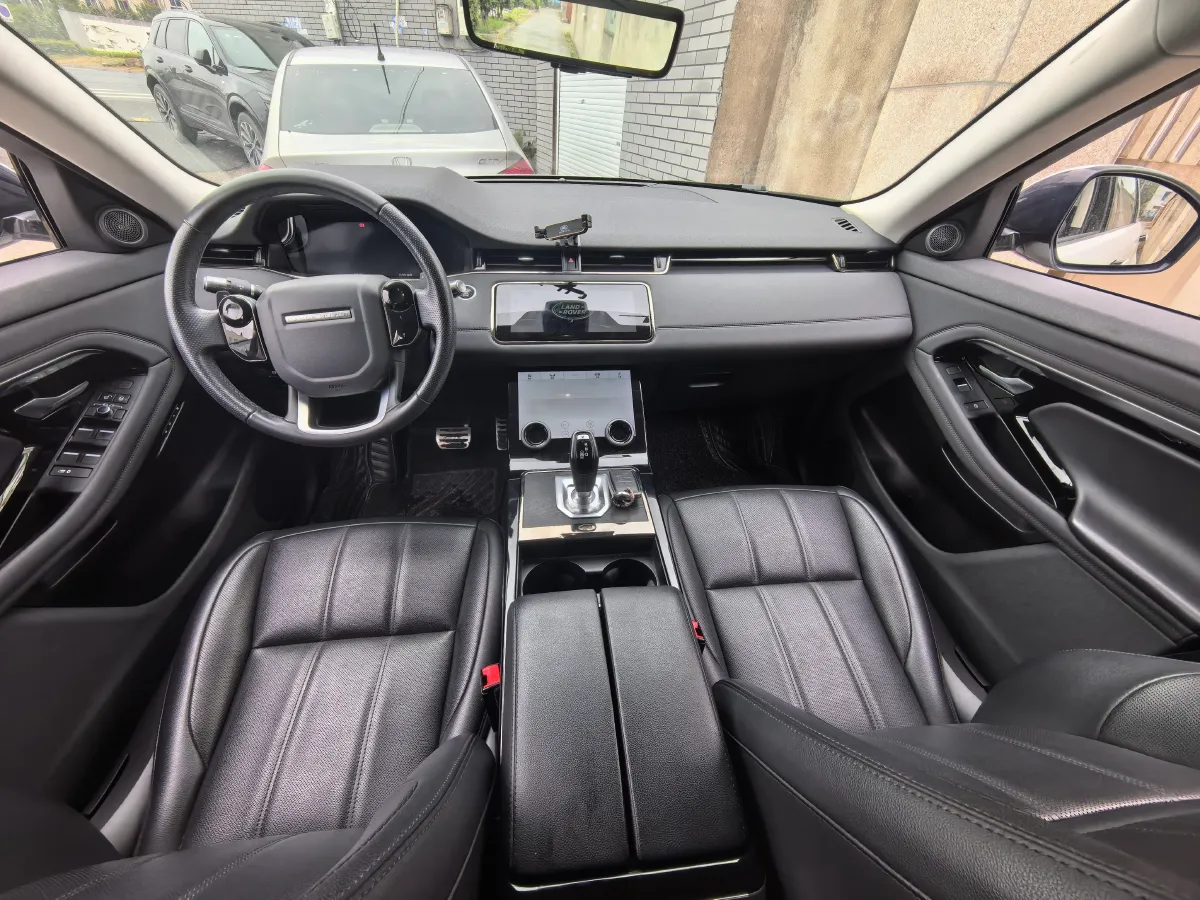 2020 Land Rover Range Rover Evoque 2.0T 249HP L4 9AT,autocango,china used car exporter,china ev exporter,chinese used car exporter,chinese used ev exporter