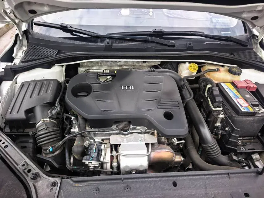 2020 Roewe i6 MAX 1.5T 173HP L4 7DCT,autocango,china used car exporter,china ev exporter,chinese used car exporter,chinese used ev exporter