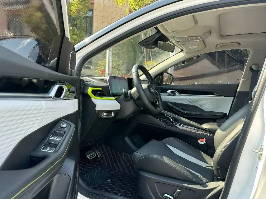 2022 Geely Coolray 1.5T 181HP L4 7DCT,autocango,china used car exporter,china ev exporter,chinese used car exporter,chinese used ev exporter