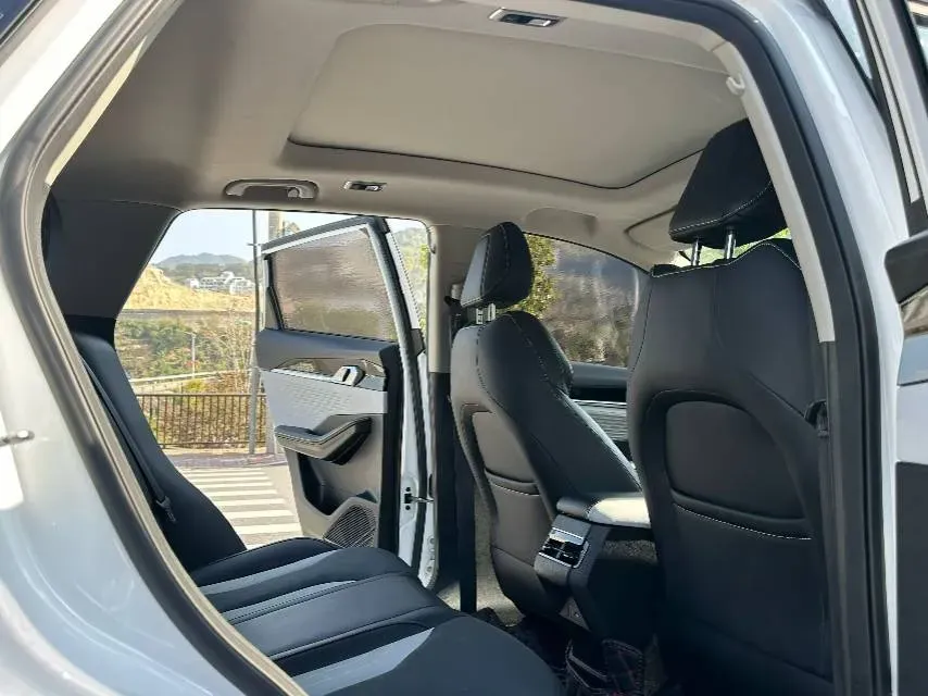 2022 Geely Coolray 1.5T 181HP L4 7DCT,autocango,china used car exporter,china ev exporter,chinese used car exporter,chinese used ev exporter