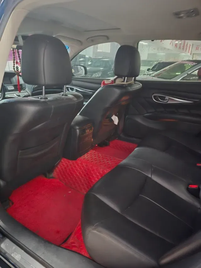 2019 Alfa Romeo Giulia 2.0T 280HP L4 8AT,autocango,china used car exporter,china ev exporter,chinese used car exporter,chinese used ev exporter