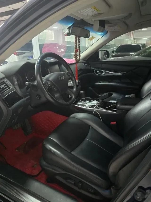 2019 Alfa Romeo Giulia 2.0T 280HP L4 8AT,autocango,china used car exporter,china ev exporter,chinese used car exporter,chinese used ev exporter