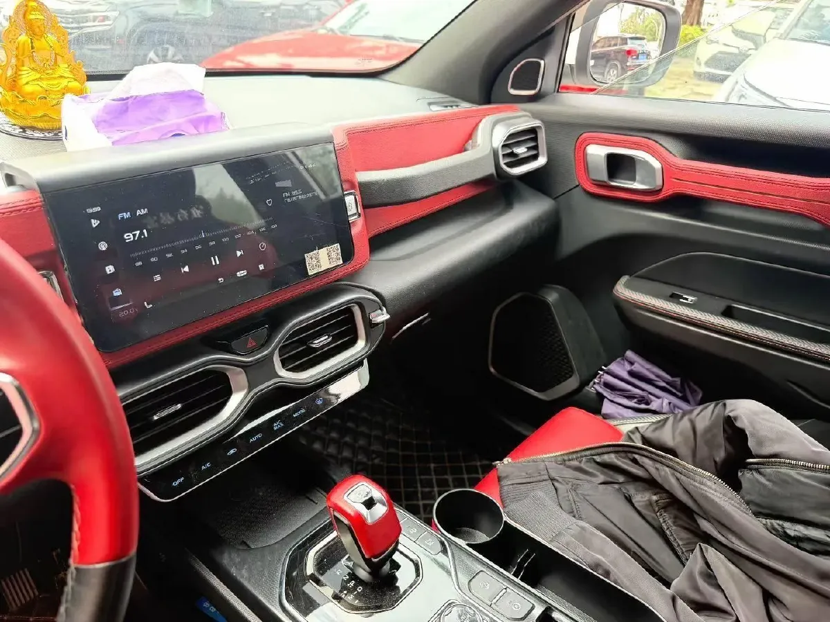 2020 Geely ICON 1.5T 177HP L3 7DCT,autocango,china used car exporter,china ev exporter,chinese used car exporter,chinese used ev exporter