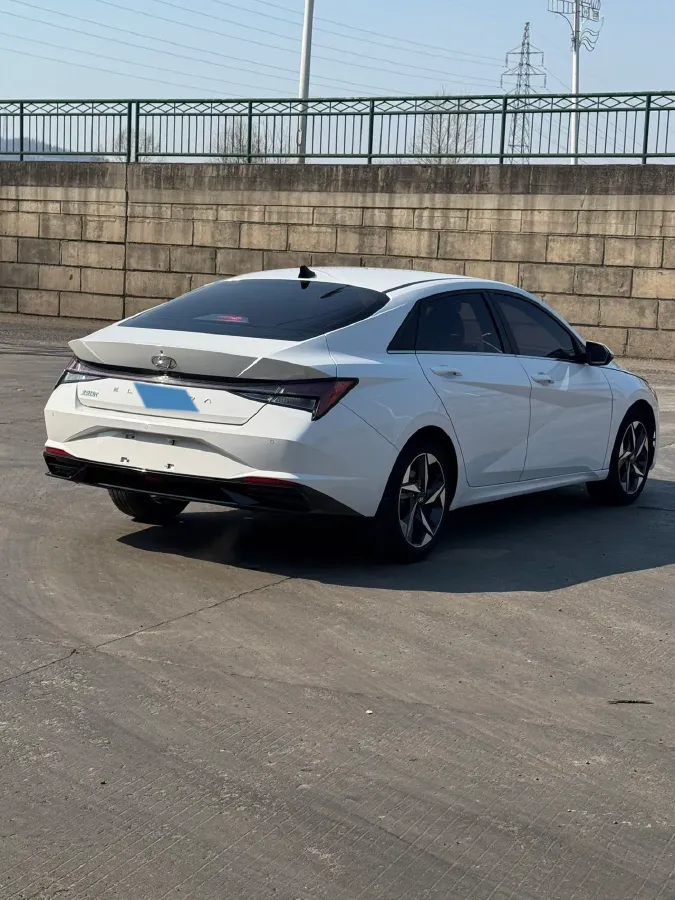 2022 Hyundai Elantra 1.5L 115HP L4 CVT,autocango,china used car exporter,china ev exporter,chinese used car exporter,chinese used ev exporter