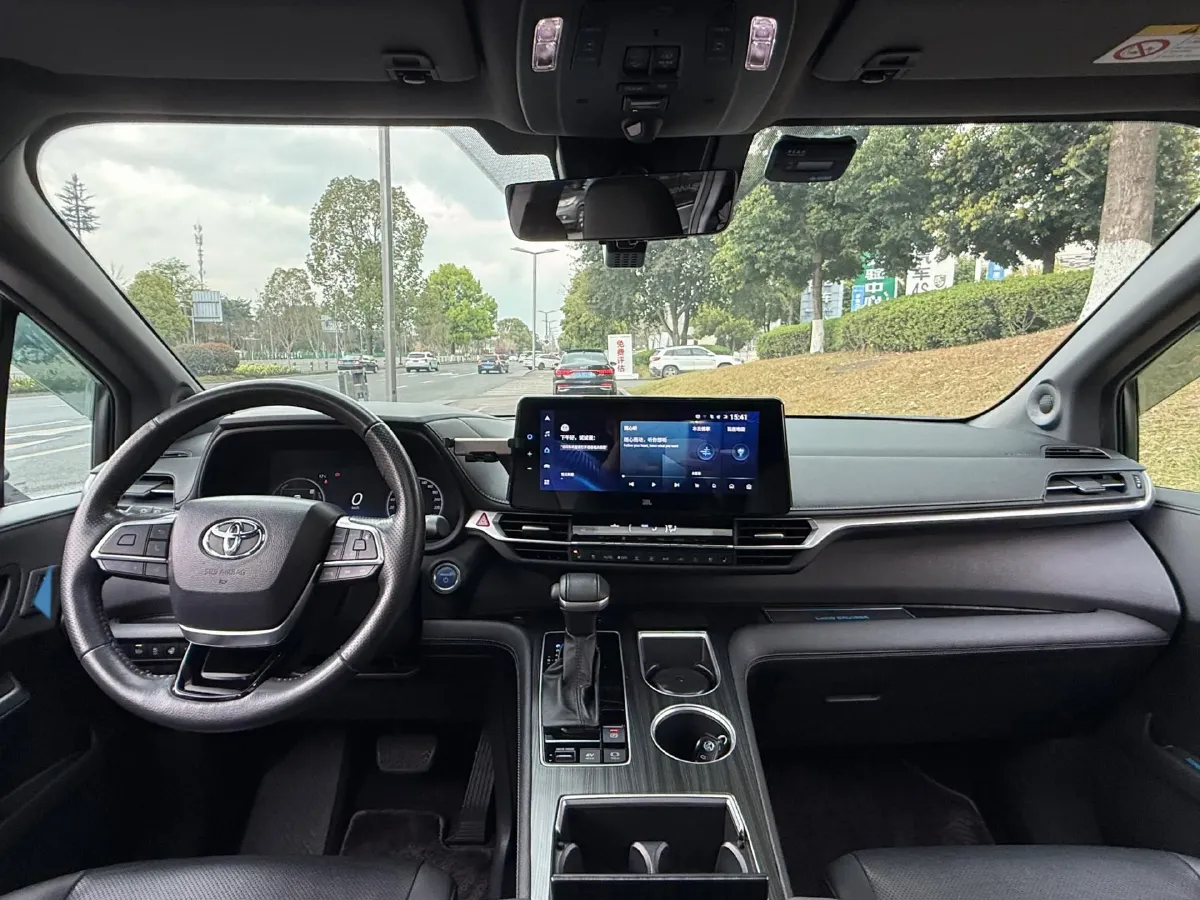 2021 Toyota Sienna 2.5L 192HP L4 E-CVT Hybrid,autocango,china used car exporter,china ev exporter,chinese used car exporter,chinese used ev exporter