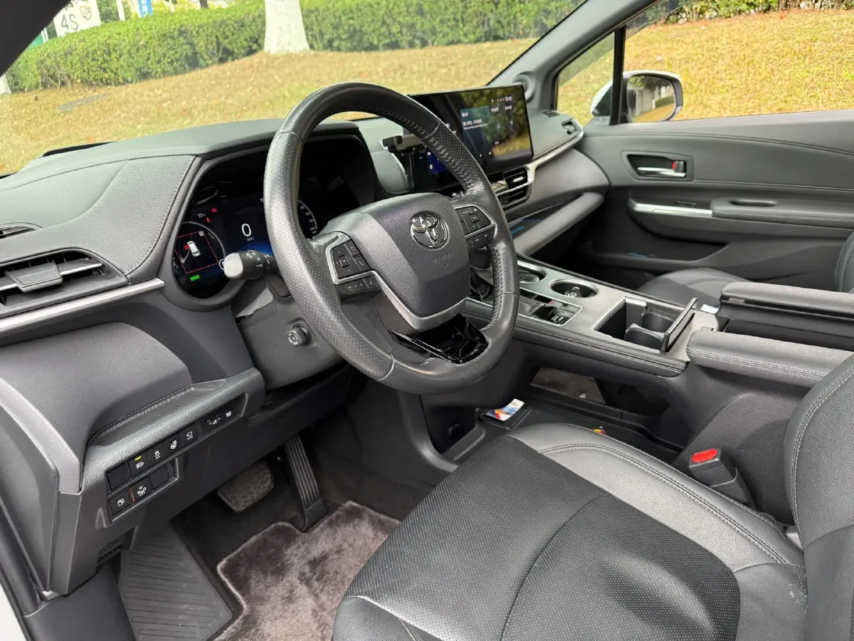 2021 Toyota Sienna 2.5L 192HP L4 E-CVT Hybrid,autocango,china used car exporter,china ev exporter,chinese used car exporter,chinese used ev exporter