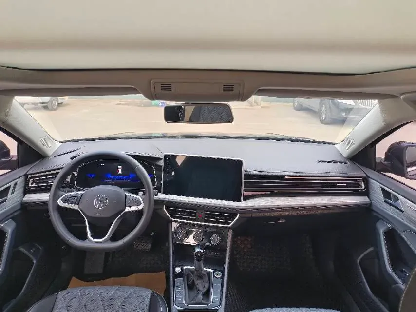 2023 Volkswagen Sagitar 1.5T 160HP L4 7DCT,autocango,china used car exporter,china ev exporter,chinese used car exporter,chinese used ev exporter