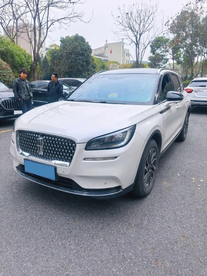 2022 Lincoln Corsair 2.0T 245HP L4 8AT,autocango,china used car exporter,china ev exporter,chinese used car exporter,chinese used ev exporter