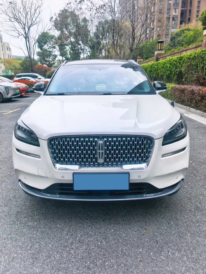 2022 Lincoln Corsair 2.0T 245HP L4 8AT,autocango,china used car exporter,china ev exporter,chinese used car exporter,chinese used ev exporter