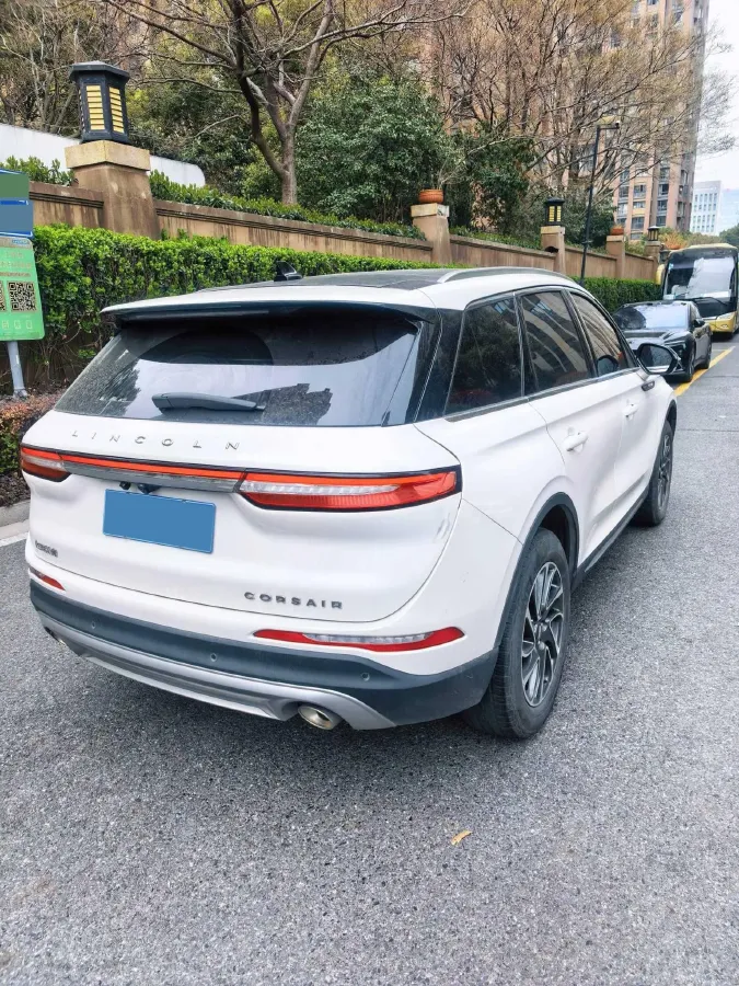 2022 Lincoln Corsair 2.0T 245HP L4 8AT,autocango,china used car exporter,china ev exporter,chinese used car exporter,chinese used ev exporter