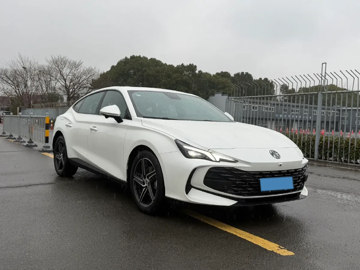2025 MG 7 1.5T 188HP L4 7DCT,autocango,china used car exporter,china ev exporter,chinese used car exporter,chinese used ev exporter