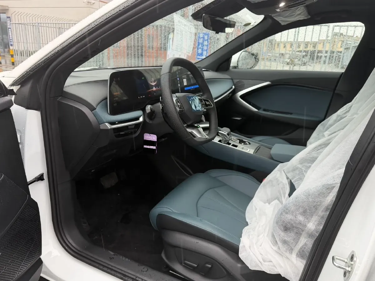 2025 MG 7 1.5T 188HP L4 7DCT,autocango,china used car exporter,china ev exporter,chinese used car exporter,chinese used ev exporter