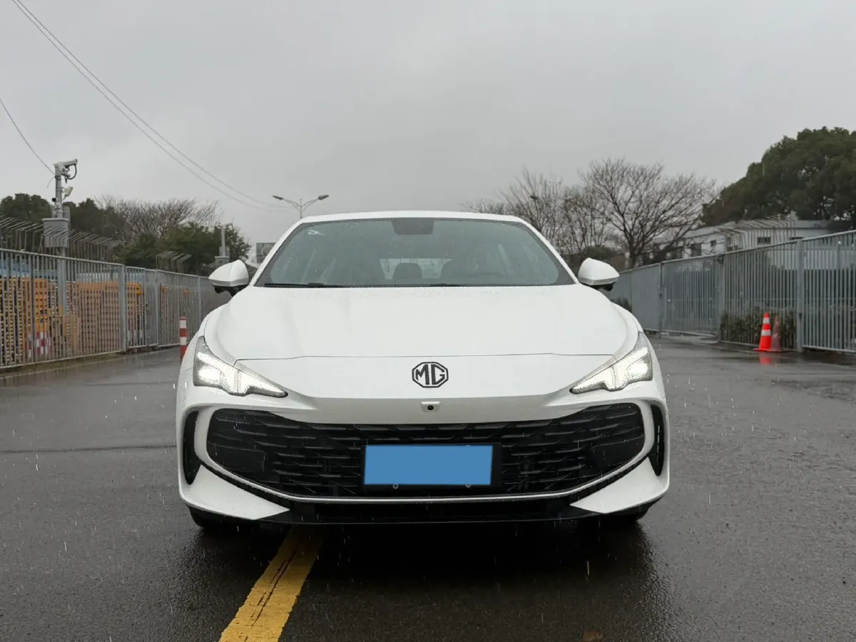 2025 MG 7 1.5T 188HP L4 7DCT,autocango,china used car exporter,china ev exporter,chinese used car exporter,chinese used ev exporter
