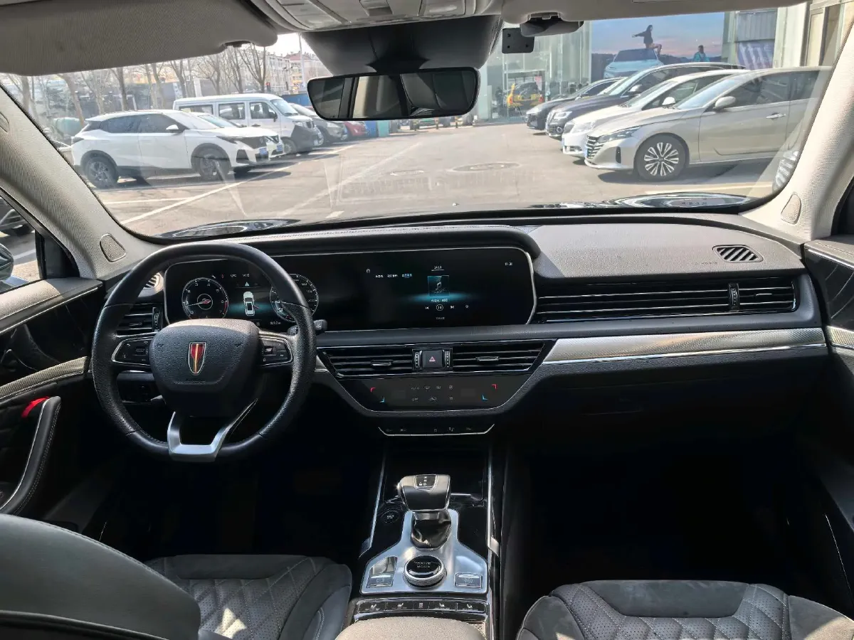 2019 HongQi HS5 2.0T 224HP L4 6AT,autocango,china used car exporter,china ev exporter,chinese used car exporter,chinese used ev exporter