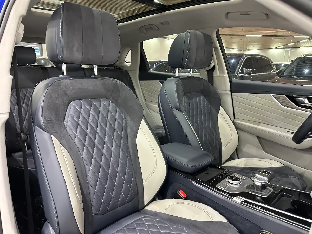 2019 HongQi HS5 2.0T 224HP L4 6AT,autocango,china used car exporter,china ev exporter,chinese used car exporter,chinese used ev exporter