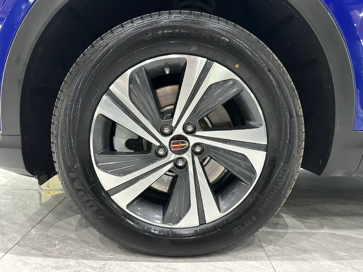 2019 HongQi HS5 2.0T 224HP L4 6AT,autocango,china used car exporter,china ev exporter,chinese used car exporter,chinese used ev exporter