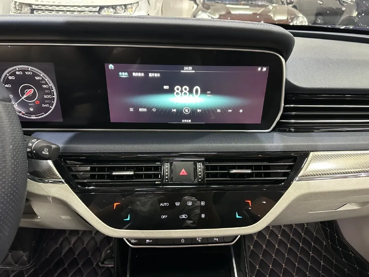 2019 HongQi HS5 2.0T 224HP L4 6AT,autocango,china used car exporter,china ev exporter,chinese used car exporter,chinese used ev exporter