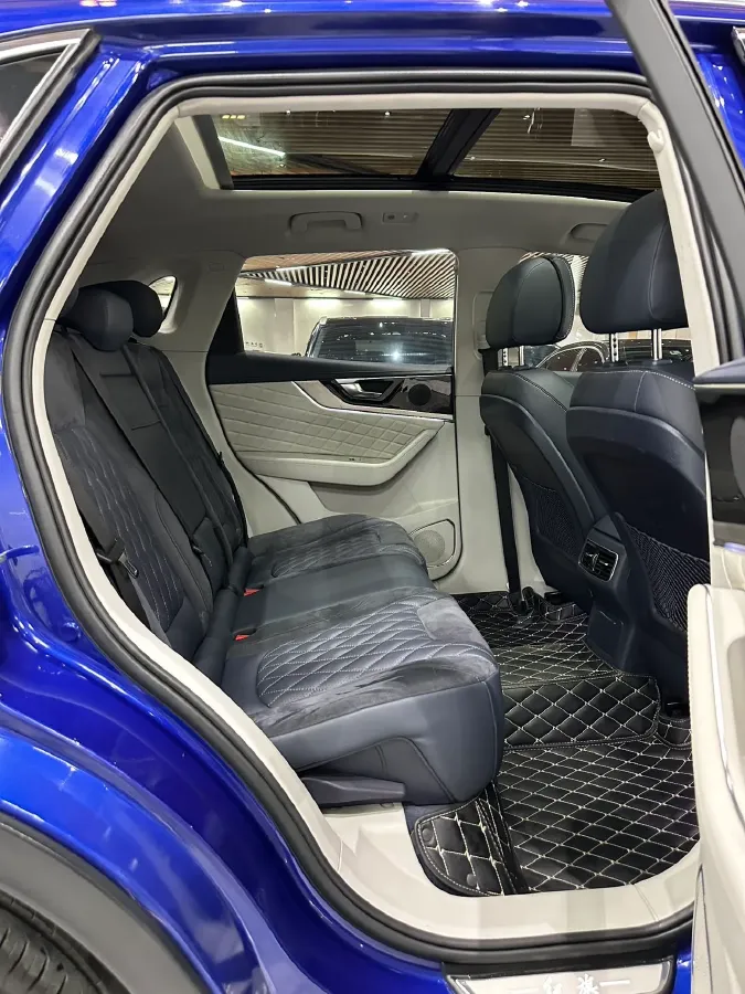 2019 HongQi HS5 2.0T 224HP L4 6AT,autocango,china used car exporter,china ev exporter,chinese used car exporter,chinese used ev exporter