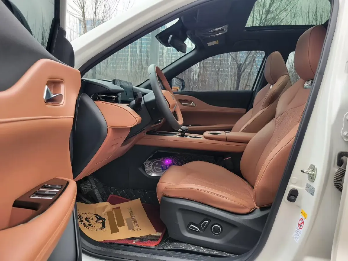 2025 ChangAn UNI-Z 1.5T 188HP L4 7DCT,autocango,china used car exporter,china ev exporter,chinese used car exporter,chinese used ev exporter