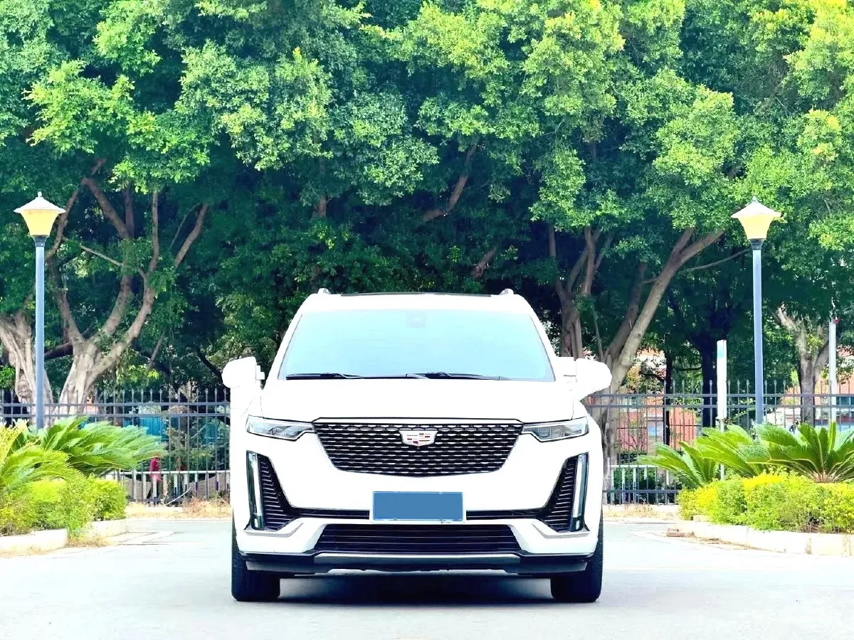 2022 Cadillac XT6 2.0T 237HP L4 9AT,autocango,china used car exporter,china ev exporter,chinese used car exporter,chinese used ev exporter