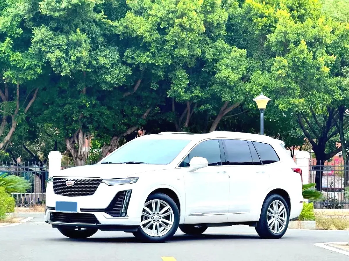 2022 Cadillac XT6 2.0T 237HP L4 9AT,autocango,china used car exporter,china ev exporter,chinese used car exporter,chinese used ev exporter