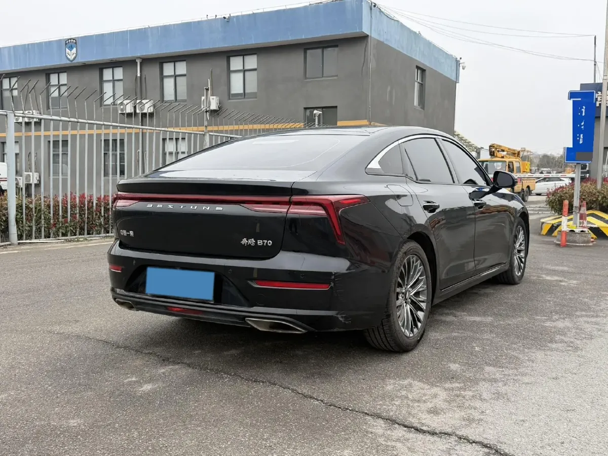 2021 Bestune B70 1.5T 169HP L4 7DCT,autocango,china used car exporter,china ev exporter,chinese used car exporter,chinese used ev exporter