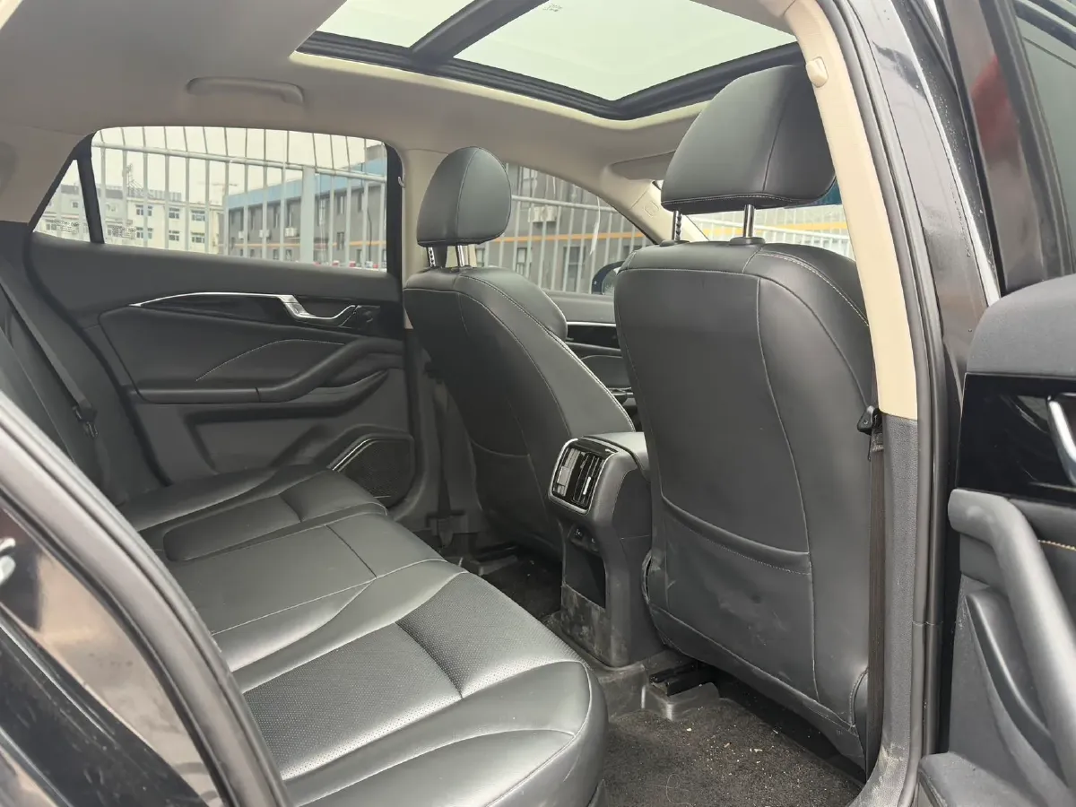 2021 Bestune B70 1.5T 169HP L4 7DCT,autocango,china used car exporter,china ev exporter,chinese used car exporter,chinese used ev exporter