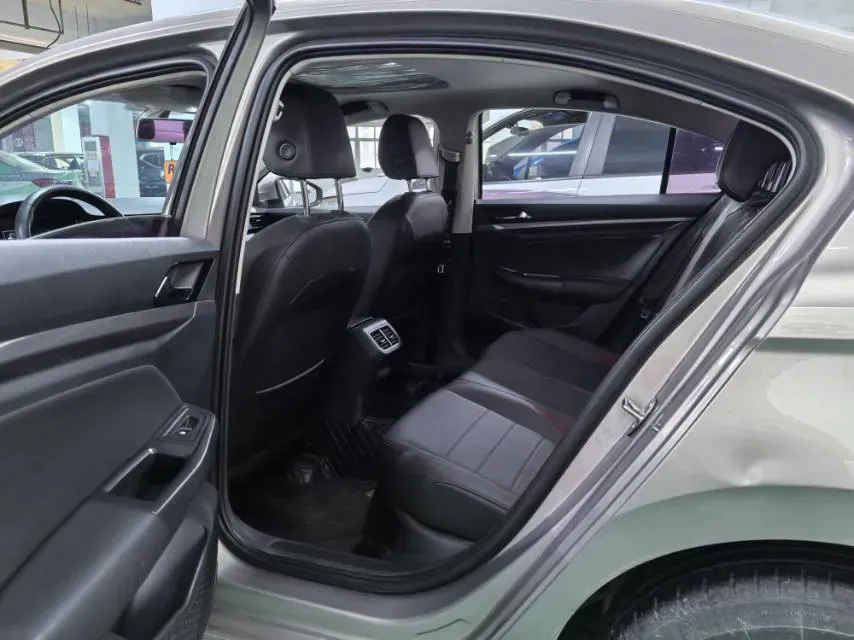 2020 Volkswagen Bora 1.5L 113HP L4 6AT,autocango,china used car exporter,china ev exporter,chinese used car exporter,chinese used ev exporter