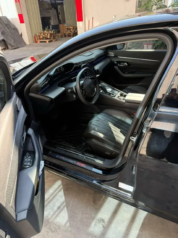 2021 Peugeot 508 1.6T 170HP L4 6AT,autocango,china used car exporter,china ev exporter,chinese used car exporter,chinese used ev exporter