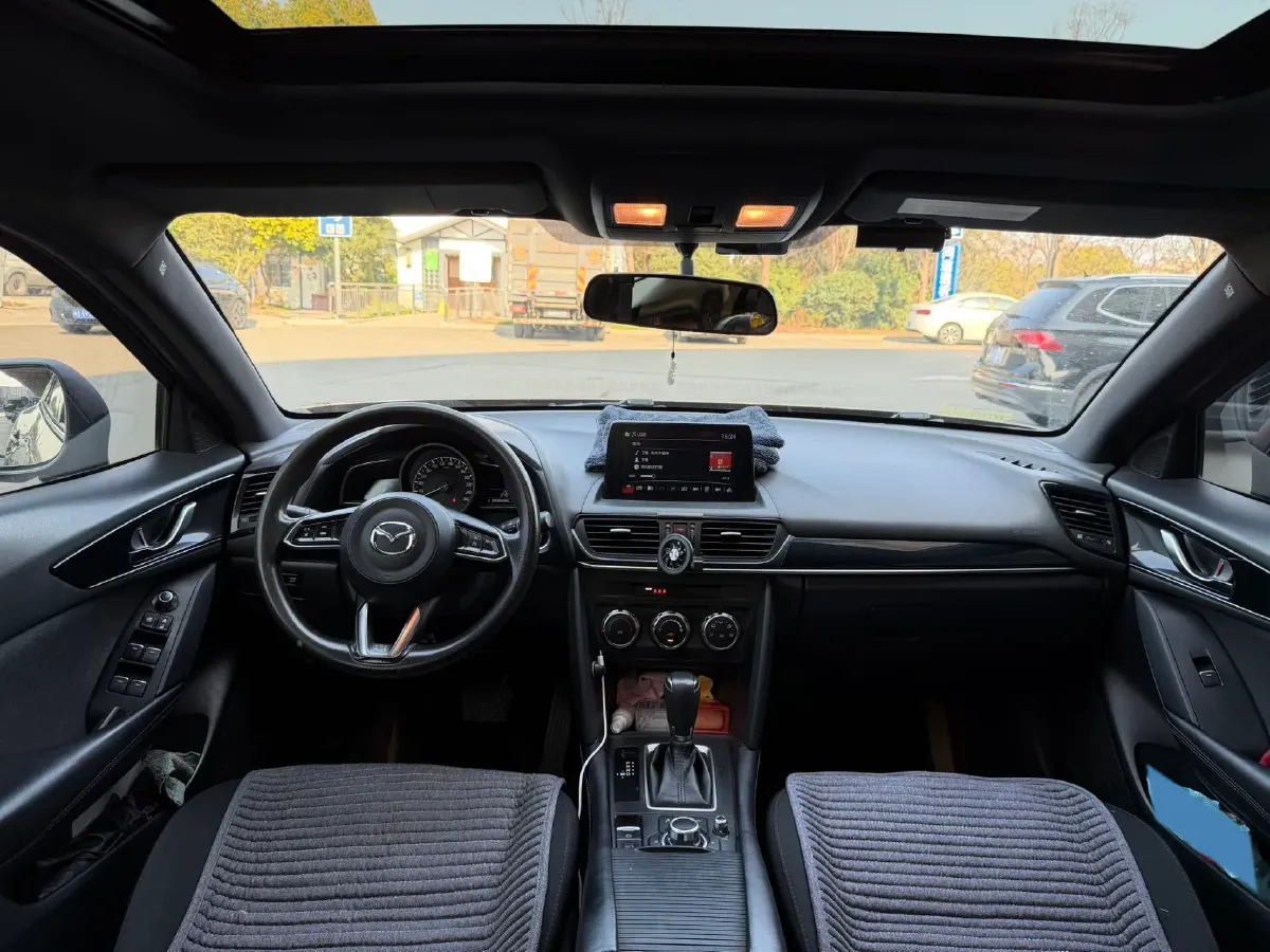 2020 Mazda CX-4 2.0L 158HP L4 6AT,autocango,china used car exporter,china ev exporter,chinese used car exporter,chinese used ev exporter