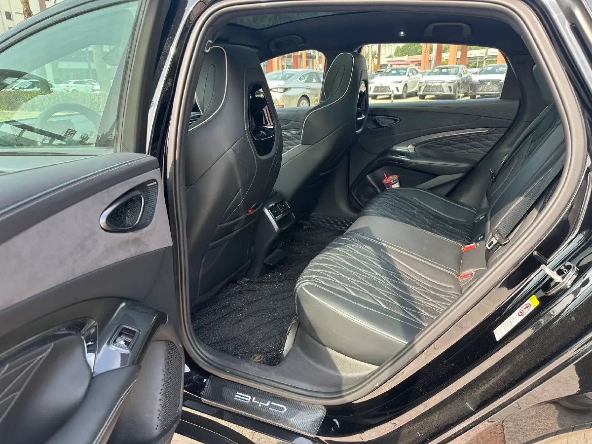 2022 Leapmotor C01 BEV 78.54KWH,autocango,china used car exporter,china ev exporter,chinese used car exporter,chinese used ev exporter