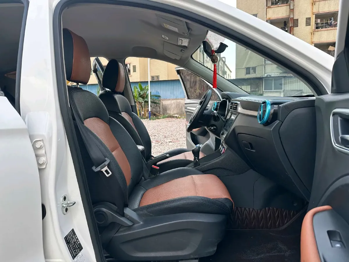 2017 MG ZS 1.5L 120HP L4 5MT,autocango,china used car exporter,china ev exporter,chinese used car exporter,chinese used ev exporter